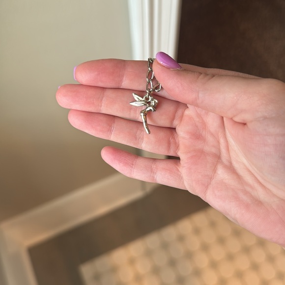 Disney charm bracelet with characters - Picture 4 of 7